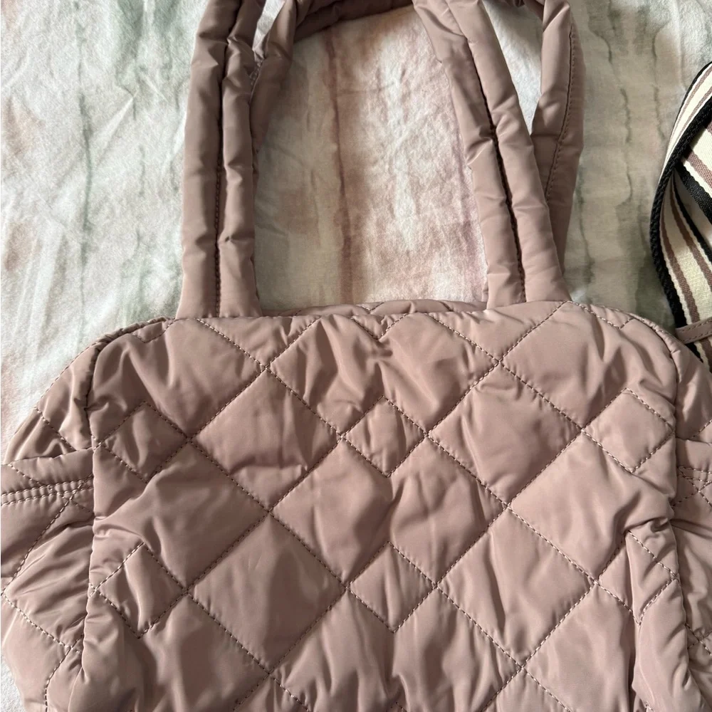 Marc Jacobs Blush Quilted Shoulder Bag - Picture 4 of 8